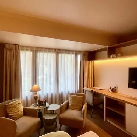Hotel Charmehotel Manoir Ogygia 4*