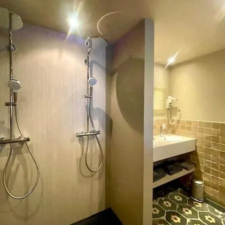 Charmehotel Manoir Ogygia 4*