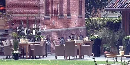 호텔 Charmehotel Manoir Ogygia 4*